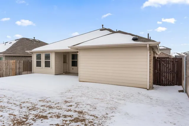 $1,925 | 312 Saguaro Drive, Fort Worth, TX 76052