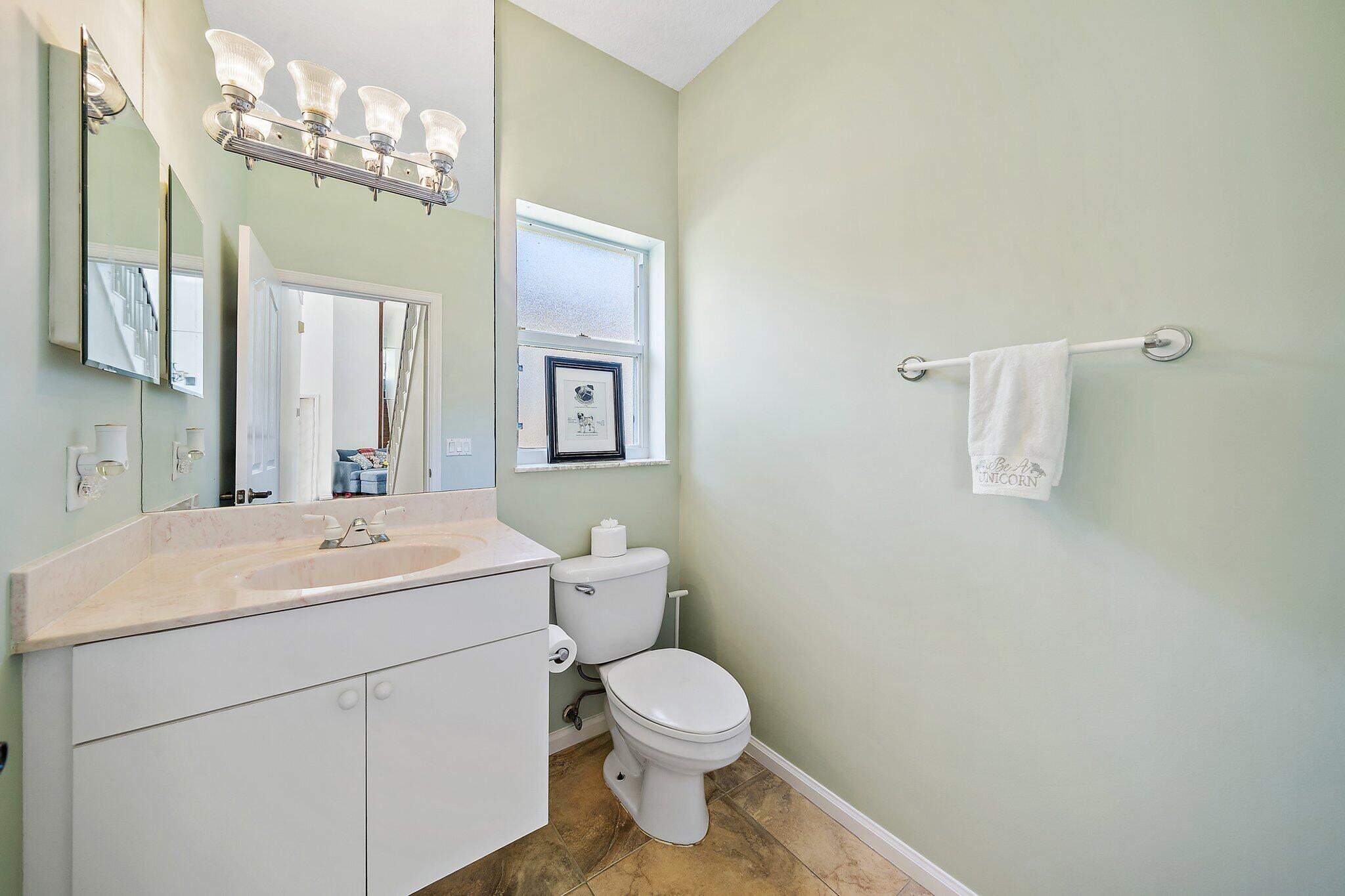 32 Coconut Lane Tequesta, FL 33469 - Photo 23 of 25 Powder Room