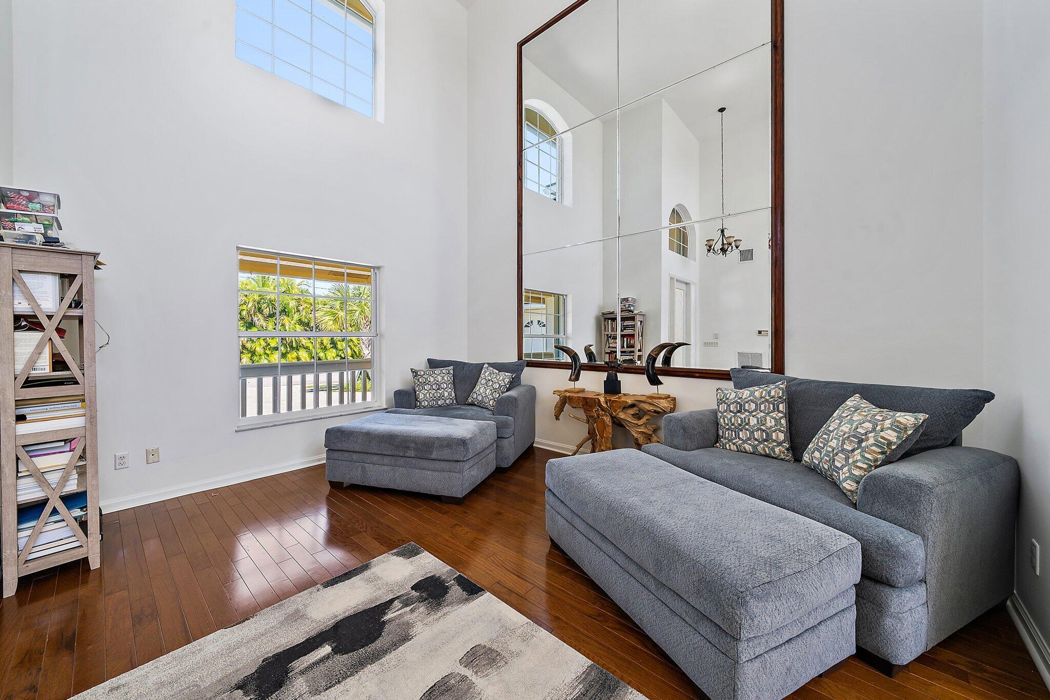 32 Coconut Lane Tequesta, FL 33469 - Photo 8 of 25 Formal Living Area