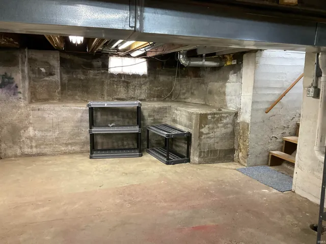 $1,400 | 107 North Rufus Street, New Haven, IN 46774