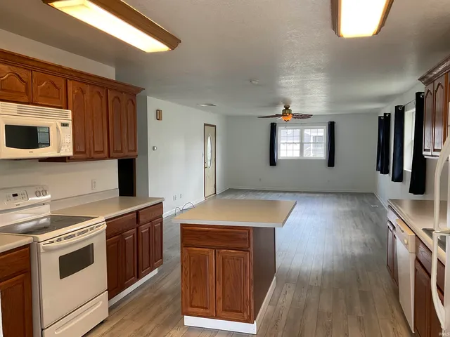 $1,400 | 107 North Rufus Street, New Haven, IN 46774