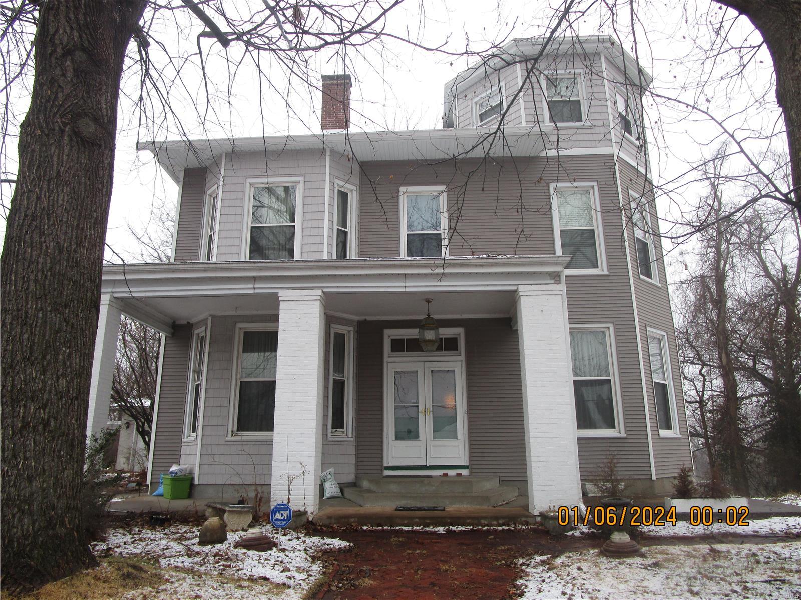 1217 State Street Alton, IL 62002 - Photo 1 of 85 Gallery Image 1