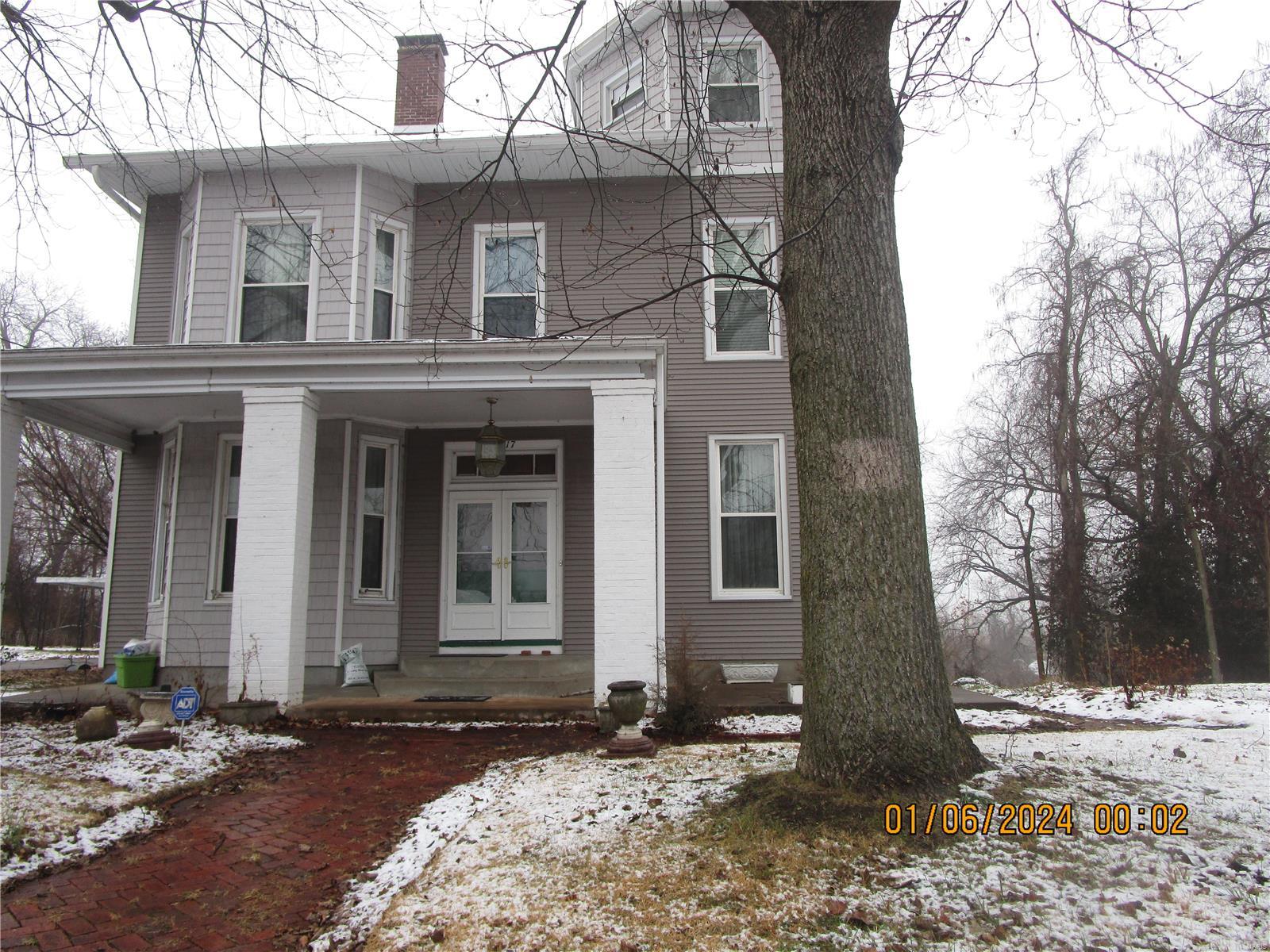 1217 State Street Alton, IL 62002 - Photo 2 of 85 Gallery Image 2