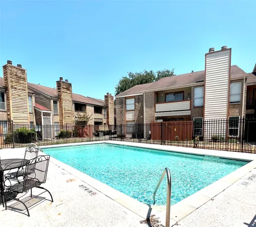 $975 | 10202 Forum Park Drive, Unit 261, Houston, TX 77036