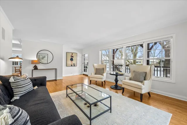 $1,750,000 | 265 Dickens Street, Northfield, IL 60093