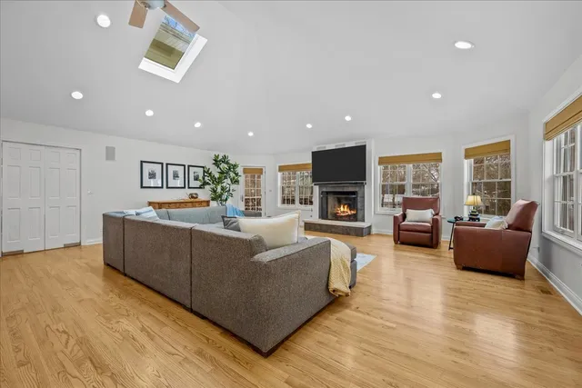 $1,750,000 | 265 Dickens Street, Northfield, IL 60093