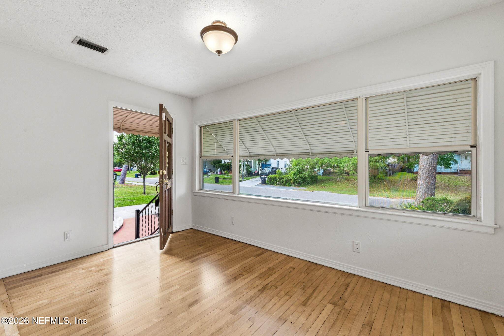 4737 Manchester Road Jacksonville, FL 32210 - Photo 5 of 31 5-web-or-mls-FA8A0071