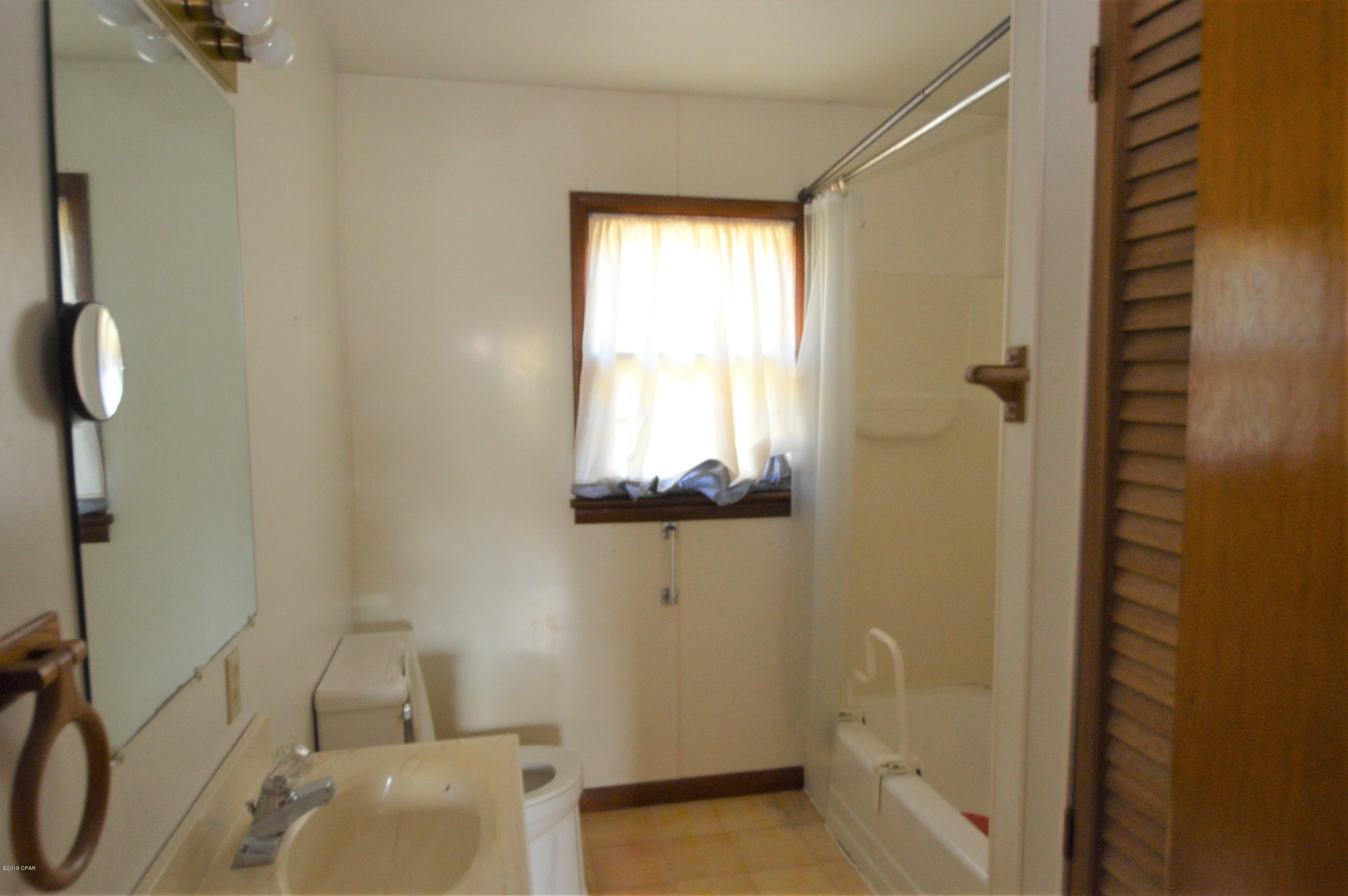 2416 Syfrett Road Cottondale, FL 32431 - Photo 22 of 38