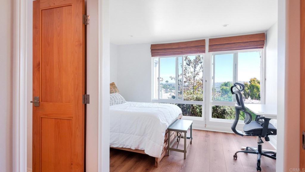 365 Longden Lane Solana Beach, CA 92075 - Photo 6 of 26 a living room with furniture and a window