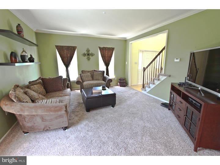 63 Kulp Road West Chalfont, PA 18914 - Photo 4 of 25 Living Room