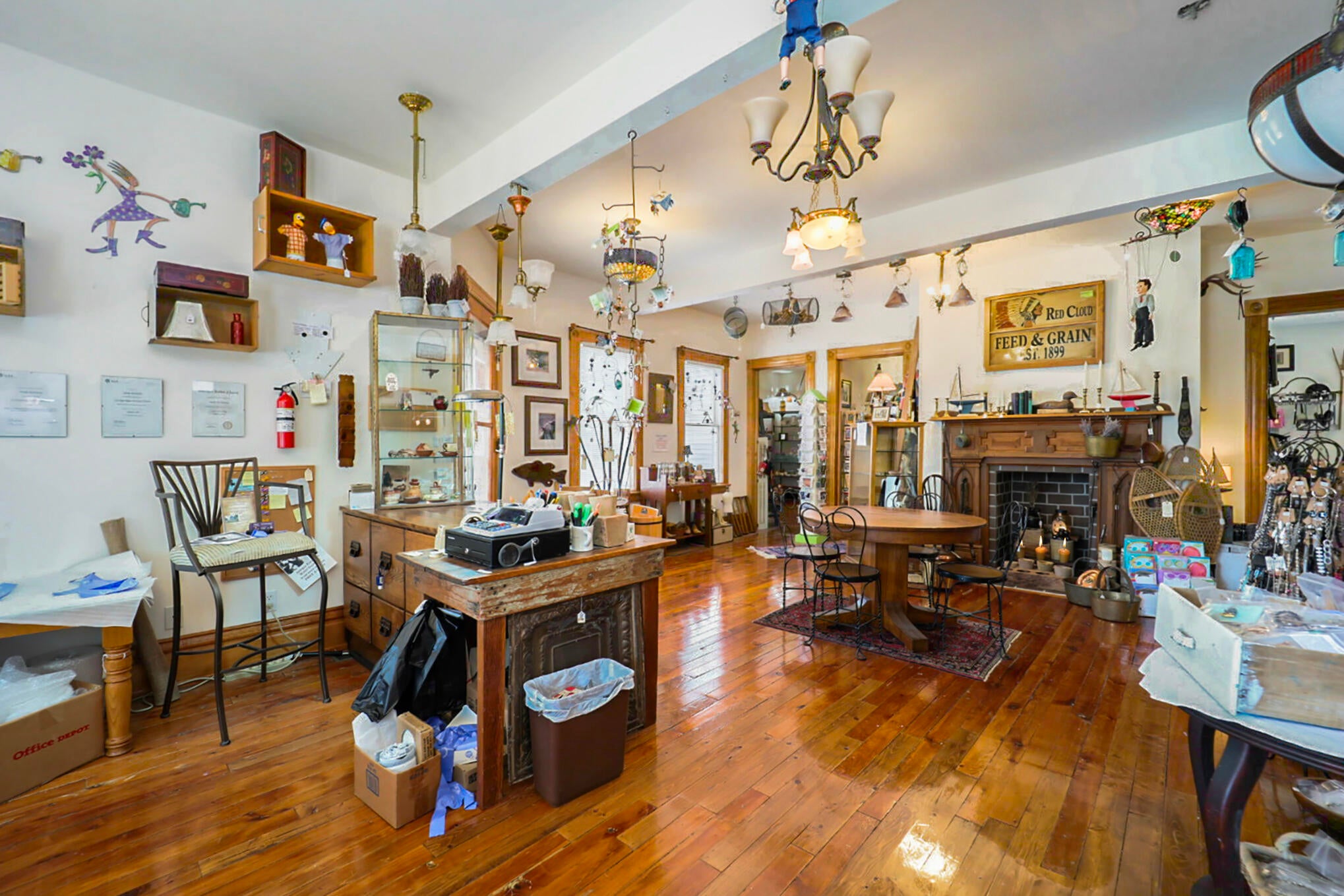 219 Court Street Cheboygan, MI 49721 - Photo 6 of 37 Gallery Image 6