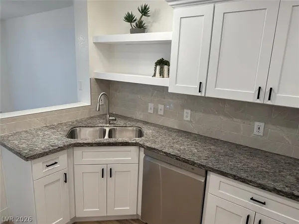 $1,990 | 8075 Teresita Avenue, Las Vegas, NV 89147