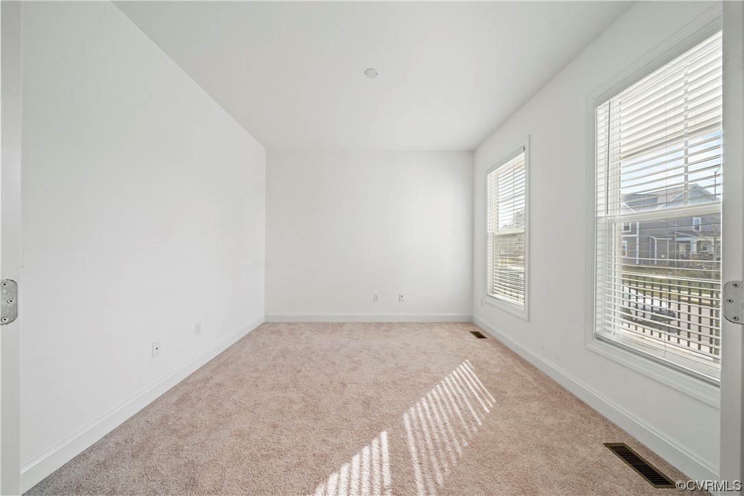 706 West Vaughan Road Ashland, VA 23005 - Photo 19 of 28 Flex Room