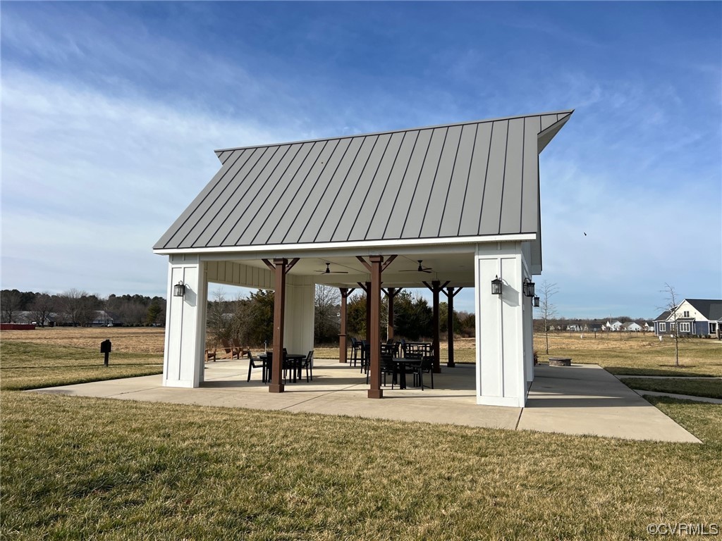 706 West Vaughan Road Ashland, VA 23005 - Photo 27 of 28 Meeting Barn