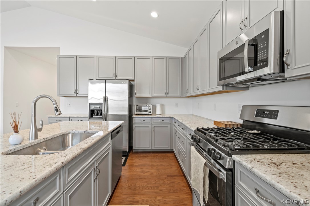 706 West Vaughan Road Ashland, VA 23005 - Photo 7 of 28 Stainless Appliances