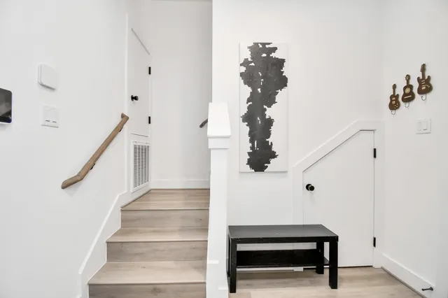 a view of entryway and hall