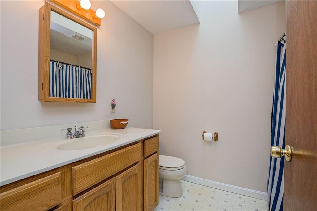 28 Vernon Road Cape Elizabeth, ME 04107 - Photo 18 of 25 Photo