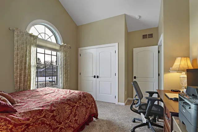 $624,900 | 2117 Stonegate Road, Burlington, WI 53105