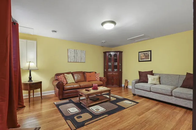 $624,900 | 2117 Stonegate Road, Burlington, WI 53105