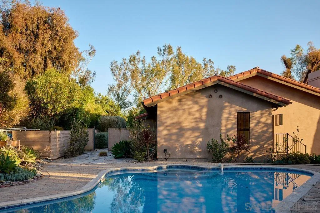 17335 Via Del Bravo Rancho Santa Fe, CA 92067 - Photo 6 of 40