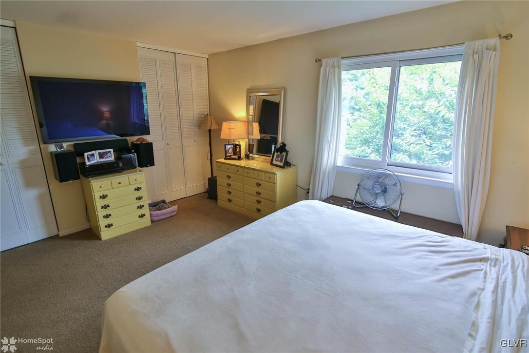 1538 Creekside Road Whitehall, PA 18052 - Photo 23 of 36 Gallery Image 23