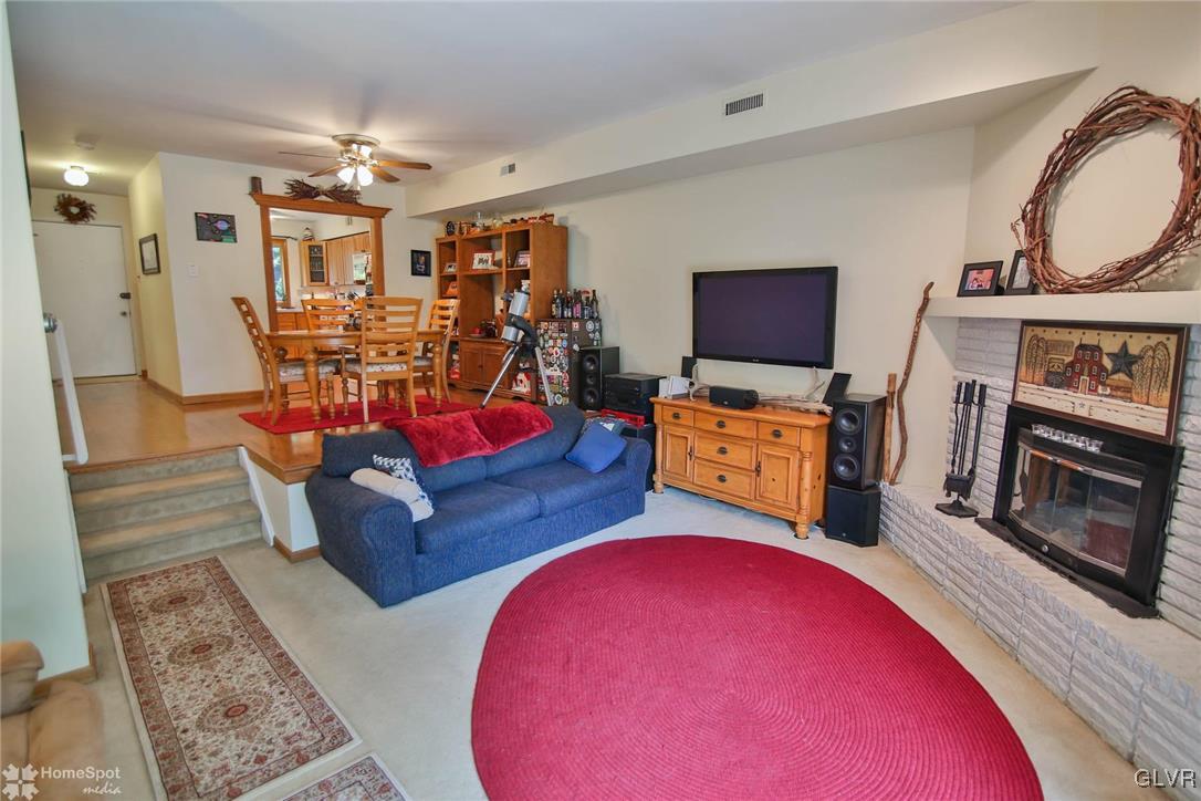 1538 Creekside Road Whitehall, PA 18052 - Photo 10 of 36 Gallery Image 10