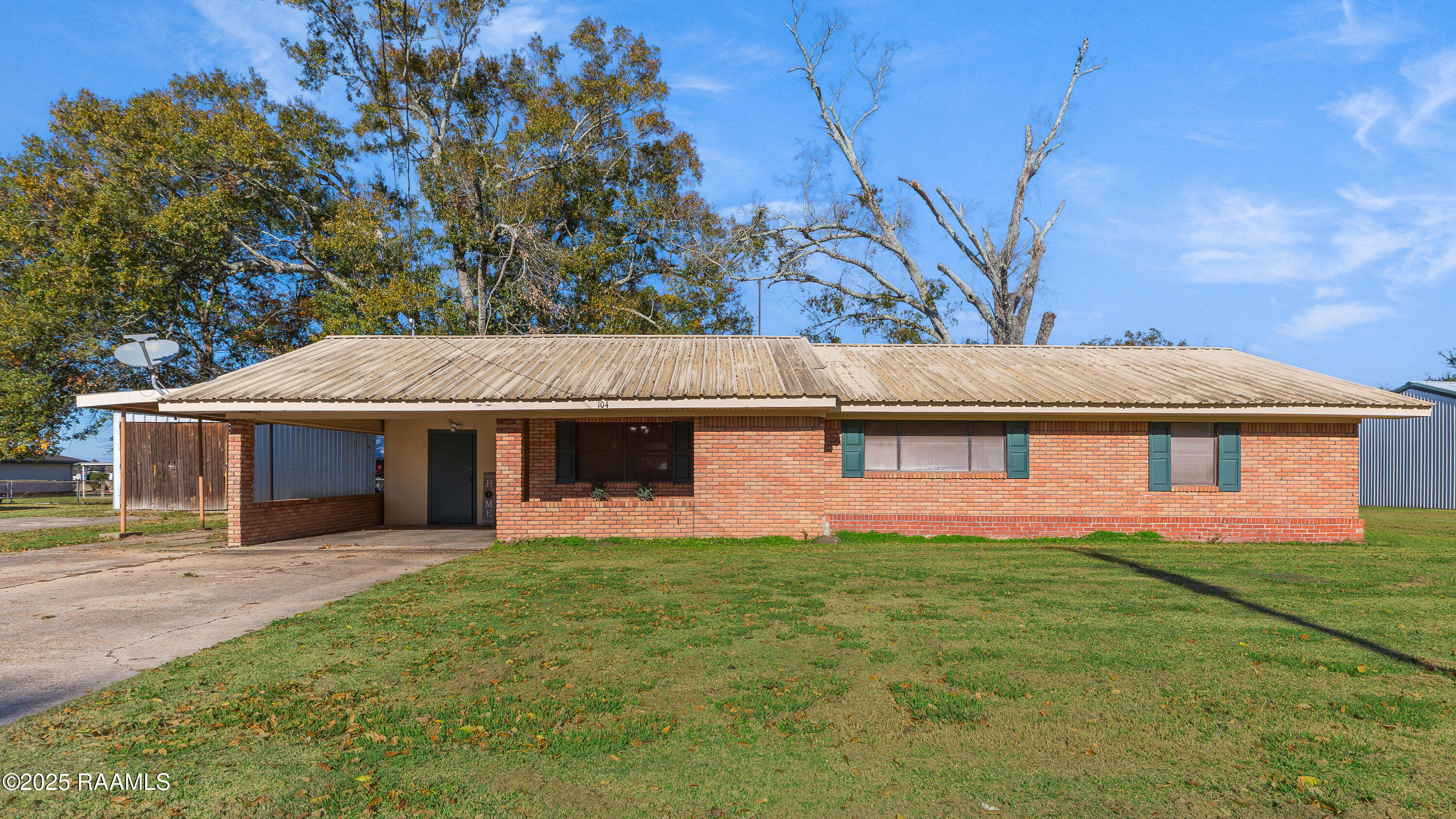 104 Johnson Street Baldwin, LA 70514 - Photo 1 of 18 104 Johnson Baldwin-1