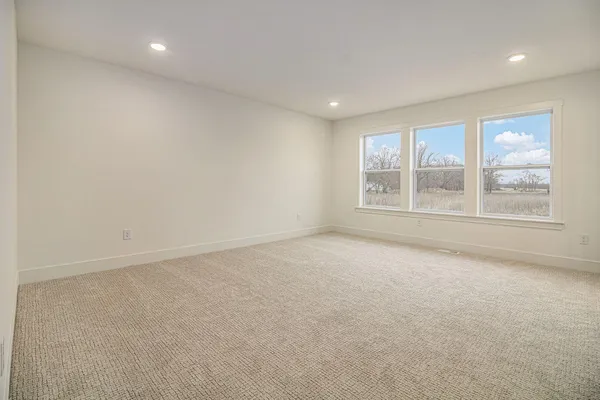 $549,900 | 7946 Snow View Drive Southeast, Alto, MI 49302