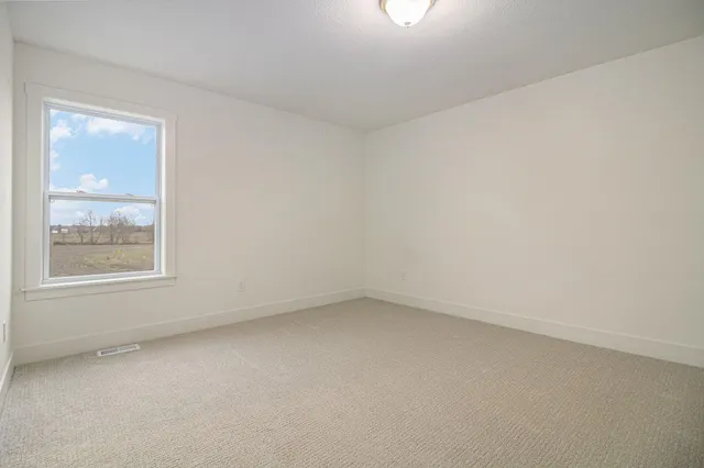 $549,900 | 7946 Snow View Drive Southeast, Alto, MI 49302