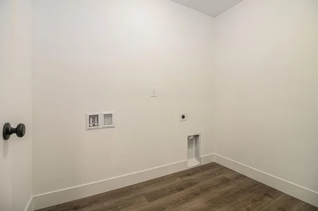 $549,900 | 7946 Snow View Drive Southeast, Alto, MI 49302