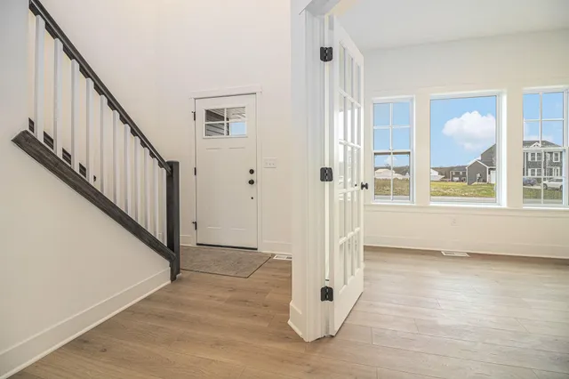 $549,900 | 7946 Snow View Drive Southeast, Alto, MI 49302