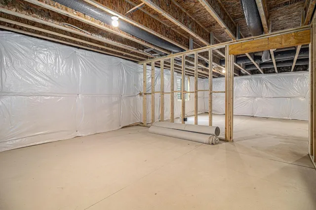 $549,900 | 7946 Snow View Drive Southeast, Alto, MI 49302