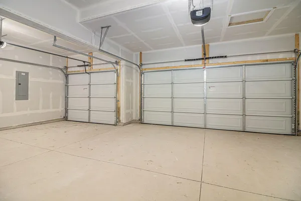 $549,900 | 7946 Snow View Drive Southeast, Alto, MI 49302