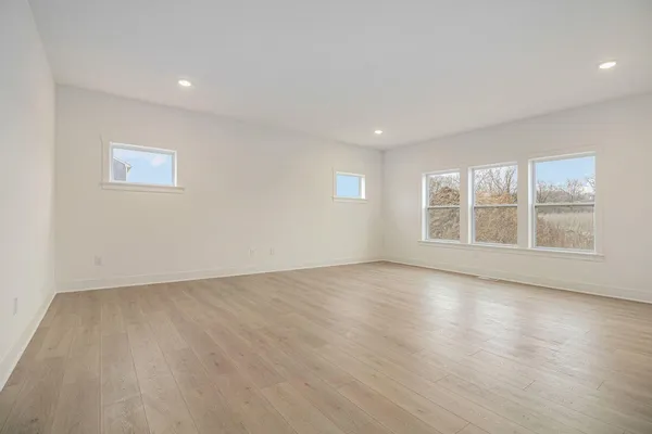 $549,900 | 7946 Snow View Drive Southeast, Alto, MI 49302