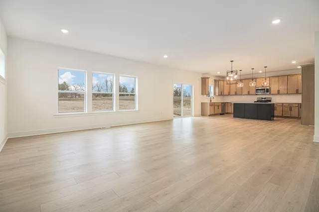 $549,900 | 7946 Snow View Drive Southeast, Alto, MI 49302