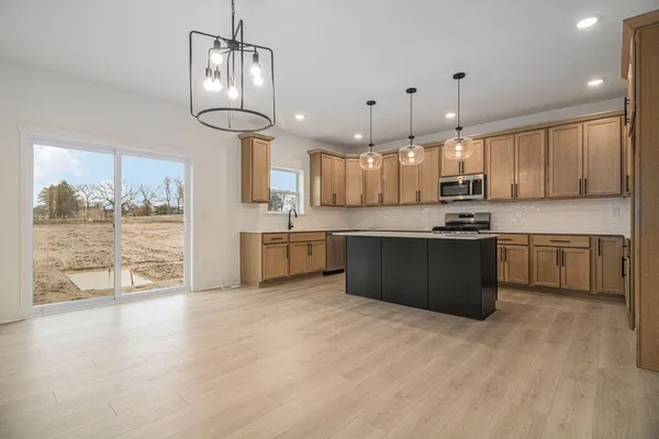 $549,900 | 7946 Snow View Drive Southeast, Alto, MI 49302