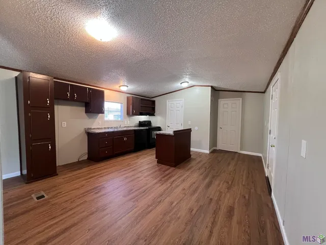 $1,300 | 31927 Seminole Road, Walker, LA 70785