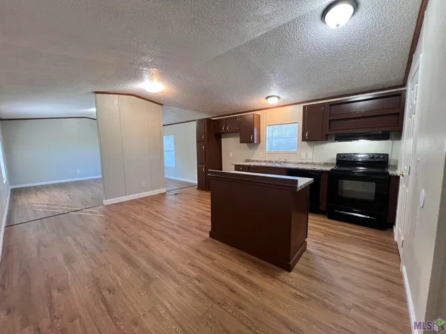 $1,300 | 31927 Seminole Road, Walker, LA 70785