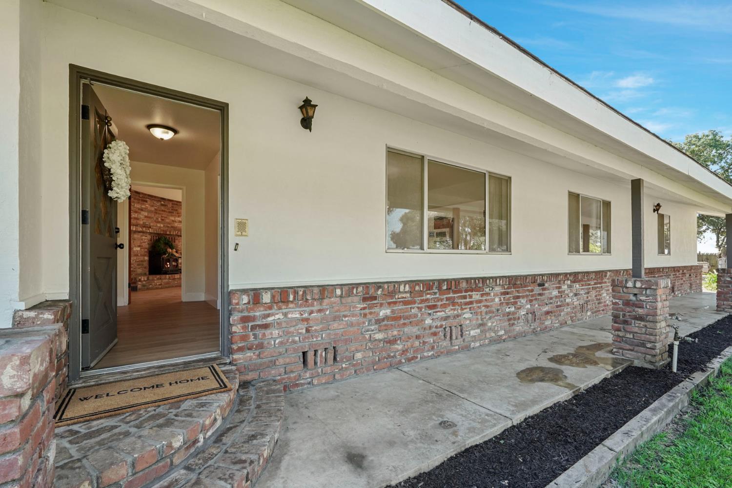 9690 Kost Road Galt, CA 95632 - Photo 5 of 42