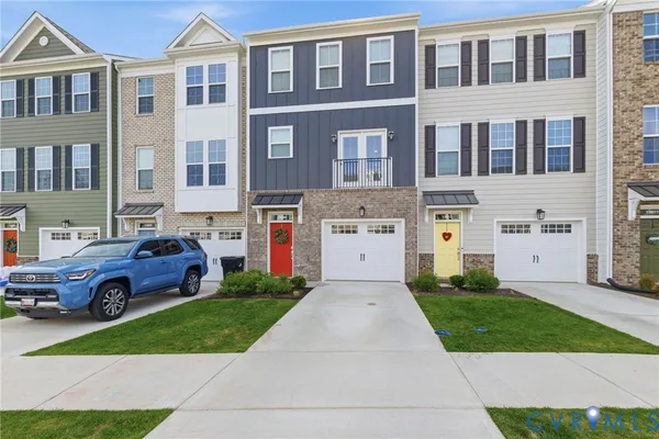 $459,000 | 13809 Village View Drive, Midlothian, VA 23114
