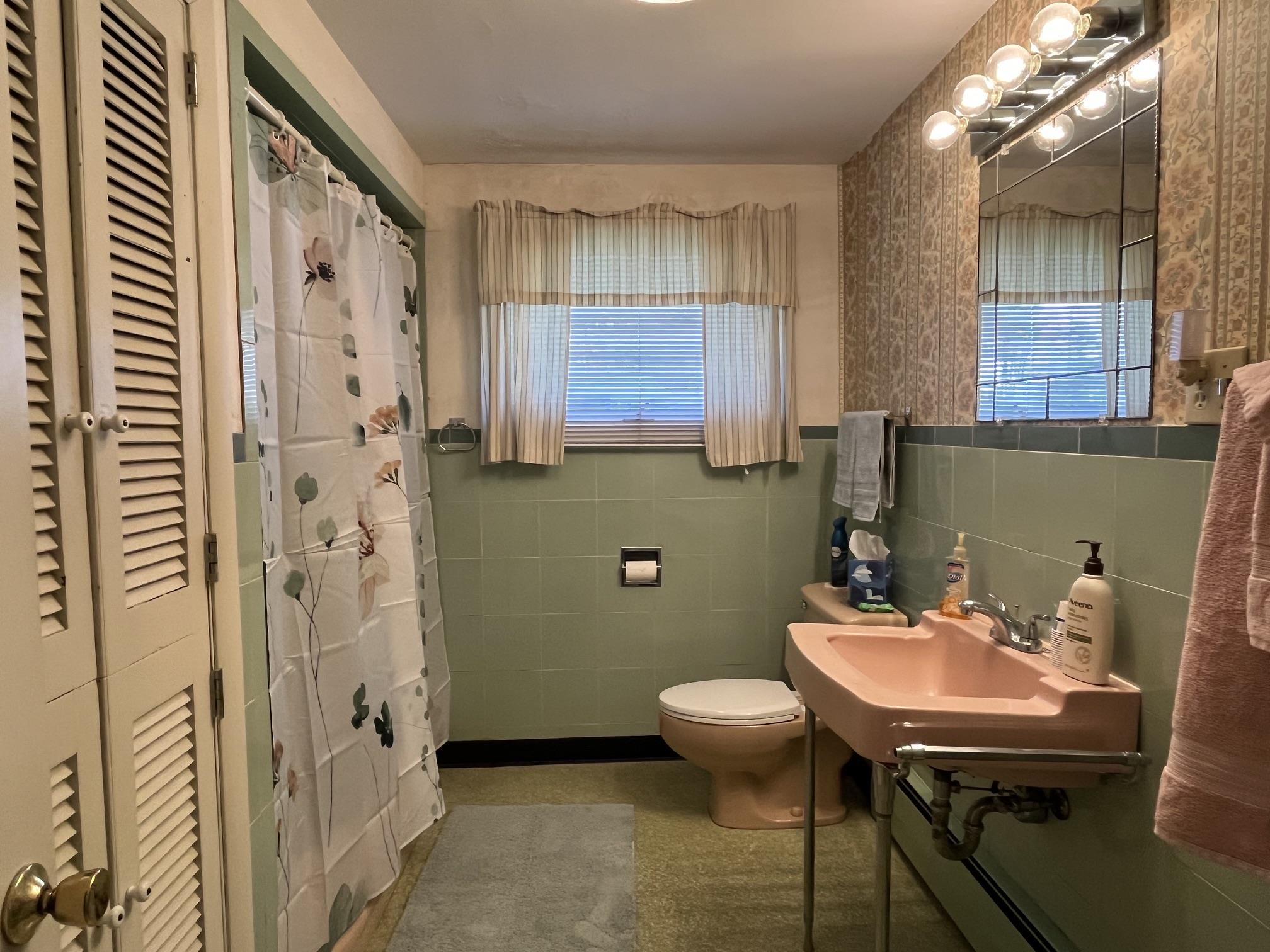 19 Cote Drive Dover, NH 03820 - Photo 14 of 33