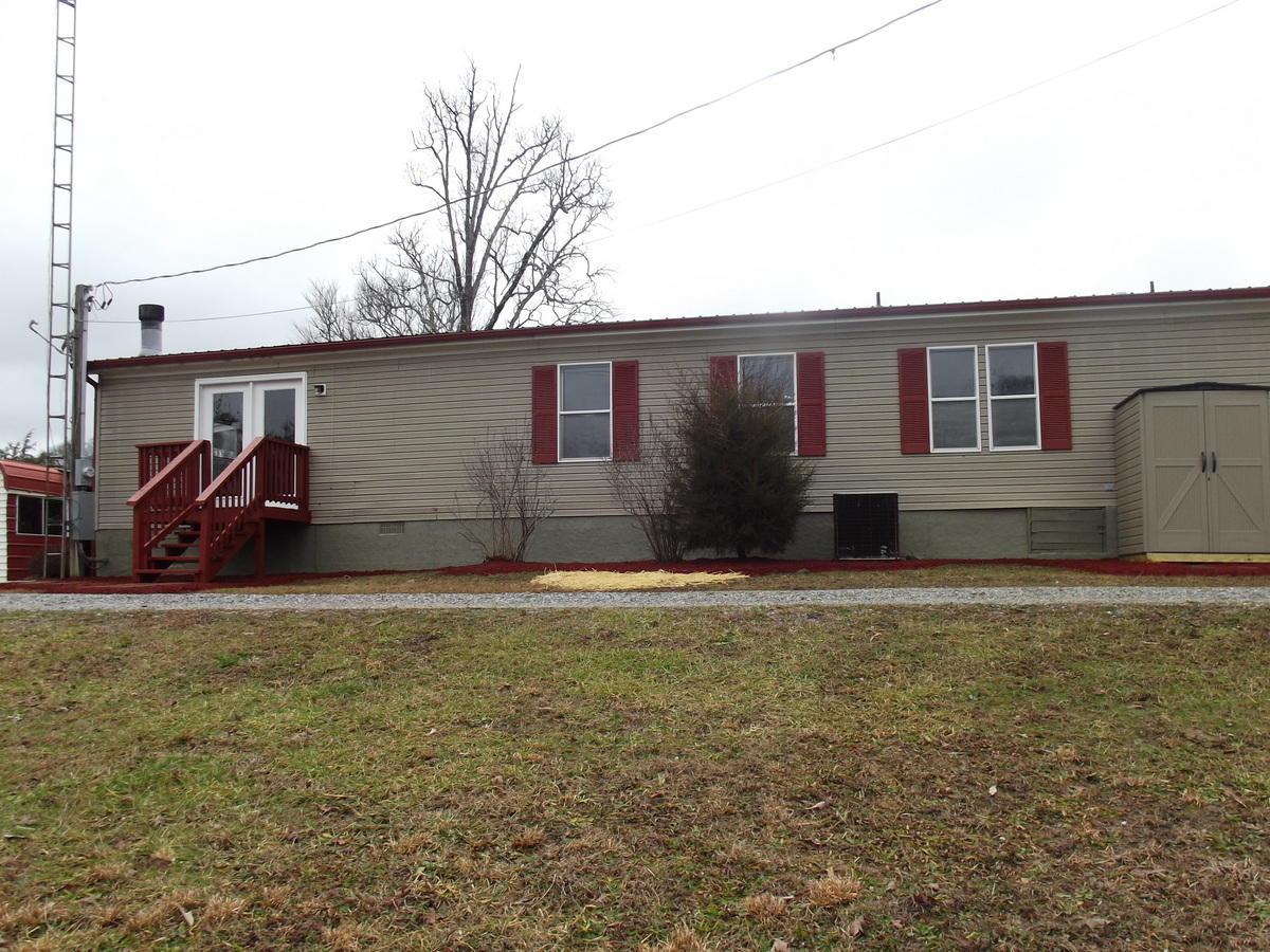 357 Payne Road Tellico Plains, TN 37385 - Photo 8 of 35 08-DSCF2611