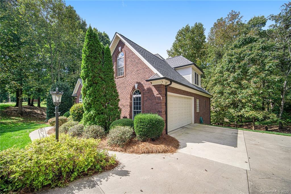 4901 Spring Chase Way Northwest Davidson, NC 28036 - Photo 4 of 44 Gallery Image 4