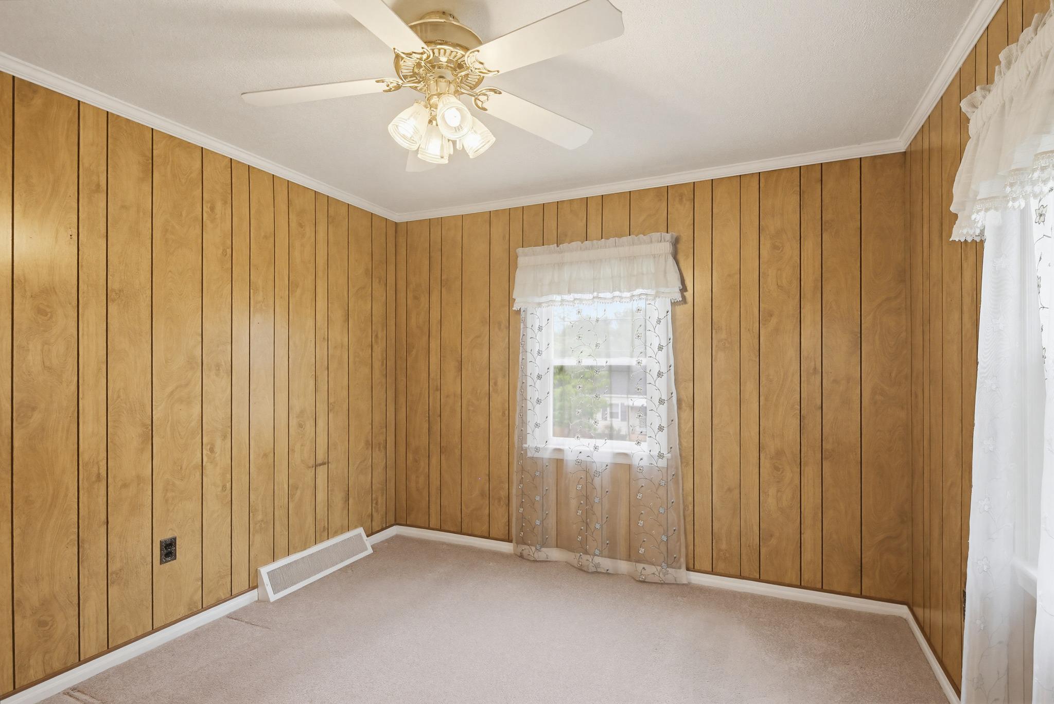 12007 St Dunston Lane Silver Spring, MD 20906 - Photo 19 of 40 Main level Bedroom 2 alt view