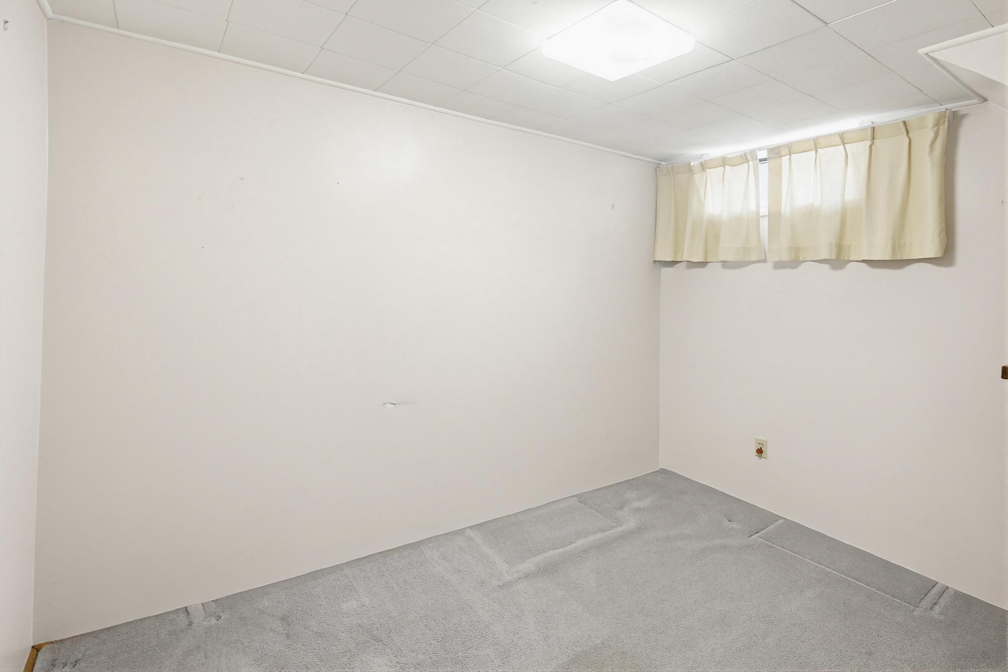 12007 St Dunston Lane Silver Spring, MD 20906 - Photo 29 of 40 Finished room alt view