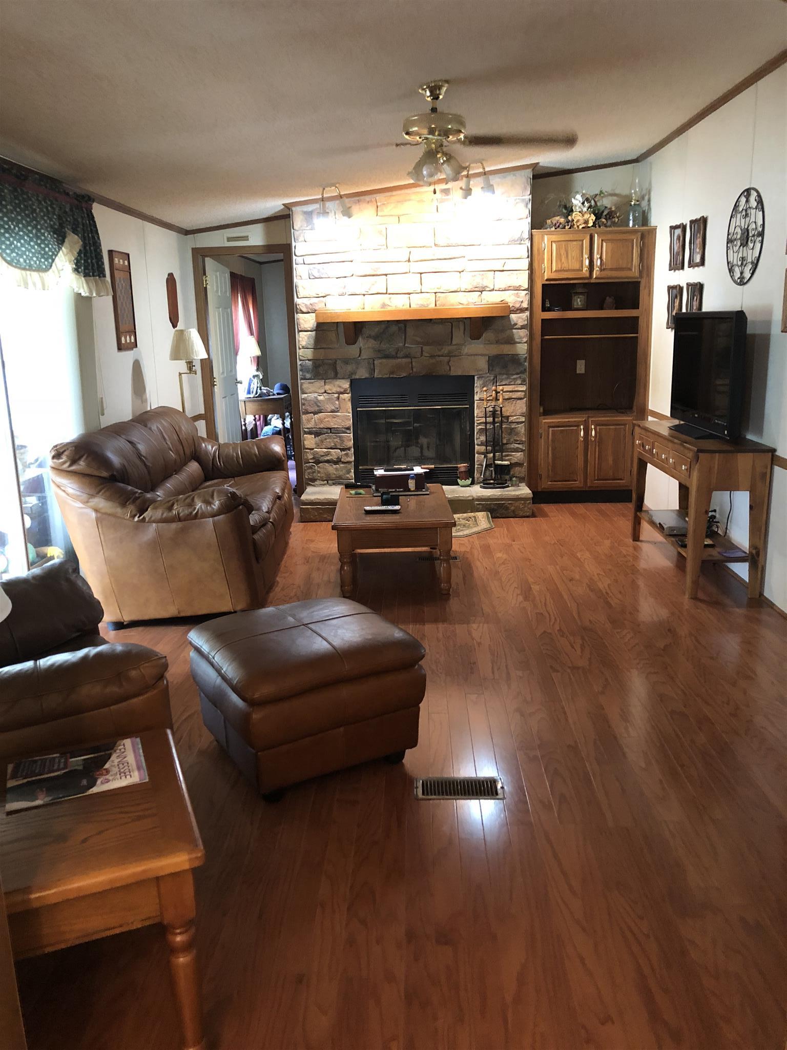 3349 Sims Road Shelbyville, TN 37160 - Photo 8 of 26 Gallery Image 8