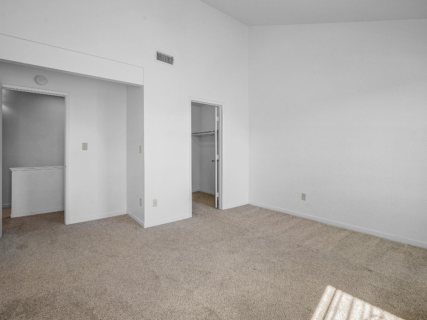 1519 Hood Road, Unit F Sacramento, CA 95825 - Photo 18 of 28 a view of an empty room