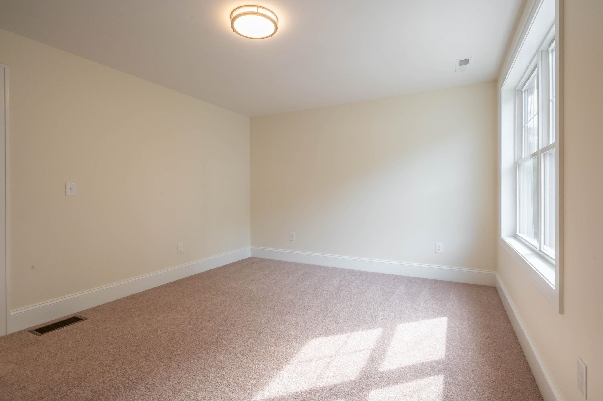 1 Doucet Avenue Nashua, NH 03062 - Photo 11 of 16