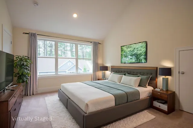 $684,900 | 1 Doucet Avenue, Nashua, NH 03062