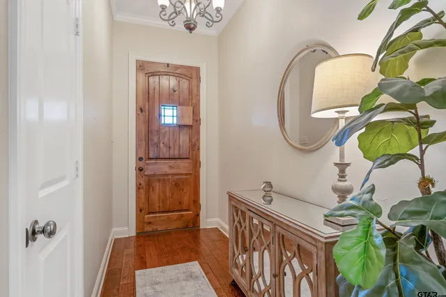 a view of entryway with elevator